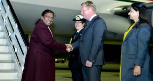 President Droupadi Murmu arrived in New Zealand on Wednesday. She was received in Auckland by New Zealand's Trade Minister Todd McClay and High Commissioner Neeta Bhushan.