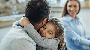 देश के मशहूर पैरेंट‍िंग कोच बोले-औलाद की हर ख्वाहिश पूरी न करें माता-पिता, वरना ज‍िंदगी में स‍िखा नहीं पाएंगे 2 जरूरी सबक