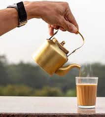 दूध वाली चाय पीना भूल जाओगे! घी से तैयार करो ये ड्रिंक, त्वचा और बाल देख पड़ोसी पूछेंगे ‘कुछ नया लगाया क्या?’