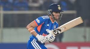 सिर्फ 25 रन बनाकर स्मृति मंधाना ने रचा इतिहास, ऐसा करने वाली बनी पहली भारतीय महिला क्रिकेटर