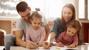 गर्मियों की छुट्टियों में बच्चों को सिखाएं कुकिंग और क्लीनिंग समेत ये 3 स्किल्स, जिंदगी भर आएंगी उनके काम