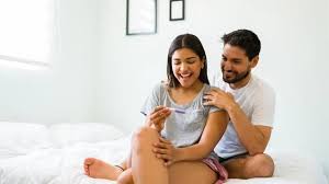 प्रेग्नेंसी से पहले सिर्फ महिलाएं नहीं, पुरुष भी करें खुद को तैयार, ये 8 तरीके आएंगे काम