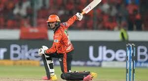 अभिषेक शर्मा ने तो गजब ही कर दिया, यूनिवर्स बॉस क्रिस गेल का रिकॉर्ड भी सामने नहीं टिक पाया