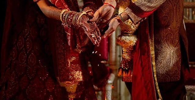 शादी के 7 फेरे और सात वचनों का असली मतलब, मॉर्डन कपल तो जरूर जानें